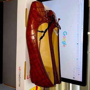 Liz Claiborne LC Cognac Croc Size 8 medium